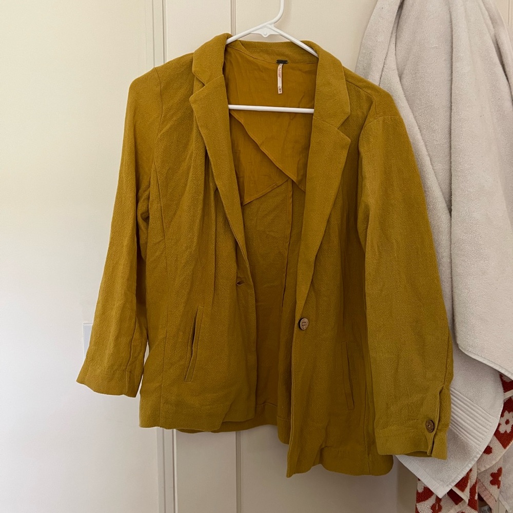 Women’s yellow free people blazer